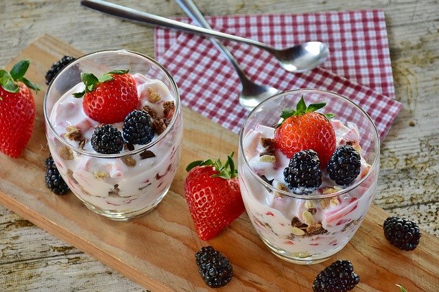 Greek yogurt/Low fat yoghurt